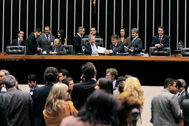 C&acirc;mara aprova projeto que torna crime exigir cheque cau&ccedil;&atilde;o em emerg&ecirc;ncia hospitalar