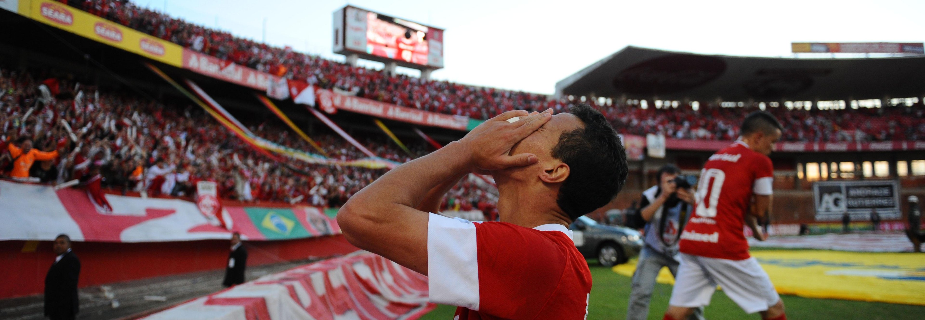 Colorado busca esquecer elimina&ccedil;&atilde;o da Libertadores com o t&iacute;tulo estadual