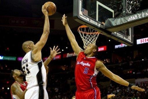 Spurs atropelam Clippers na semifinal do Oeste