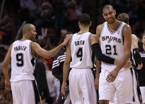 Spurs abrem 2-0 na semifinal contra Clippers