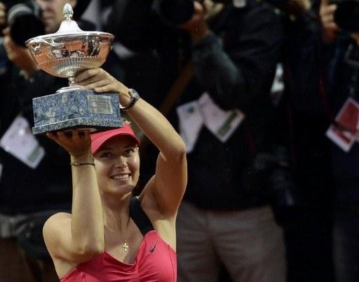 Sharapova vence Na Li e fatura bicampeonato em Roma