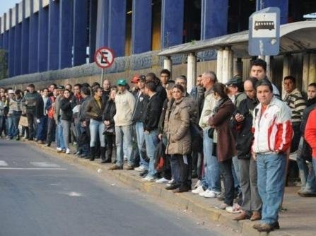 Em agosto de 2011, milhares de pessoas foram prejudicadas com a paralisa&ccedil;&atilde;o de funcion&aacute;rios metrovi&aacute;rios em Porto Alegre
