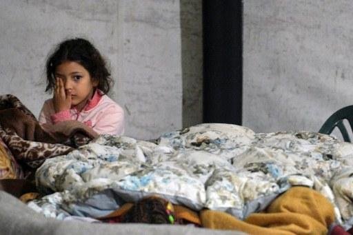 Italianos se recuperam de terremoto em acampamento