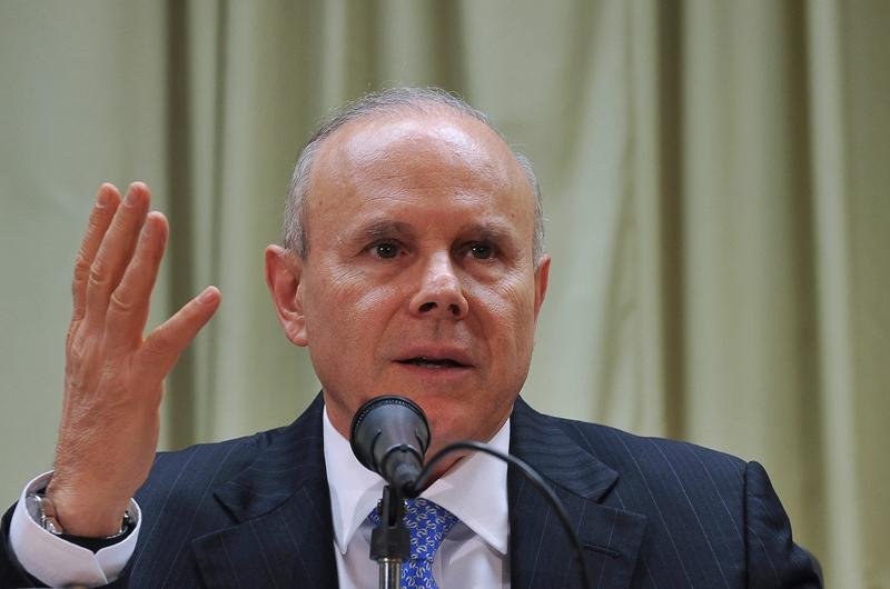 IPI de carro 1.0 cai para 30% at&eacute; 31 de agosto, anuncia Mantega