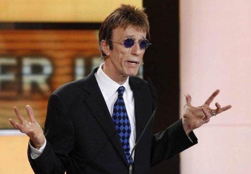 Robin Gibb n&atilde;o resistiu a um c&acirc;ncer