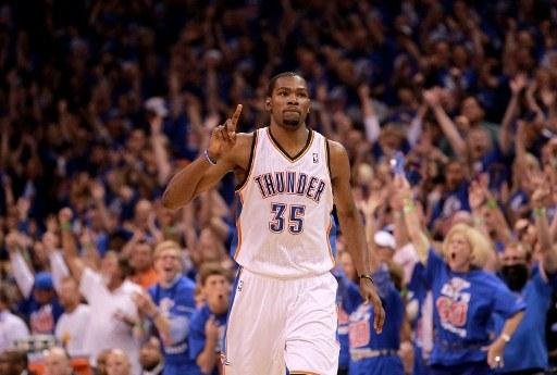 Kevin Durant liderou os Thunders contra os Lakers 