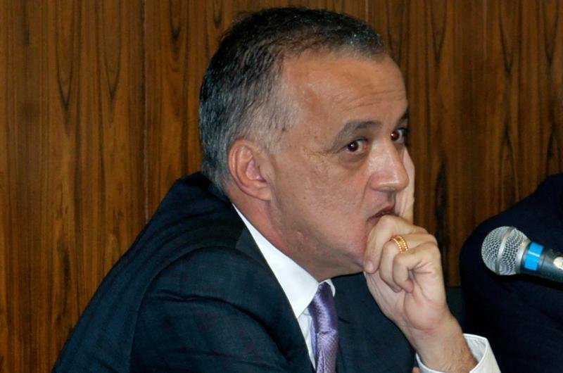 Cachoeira se recusou a responder aos questionamentos da CPI