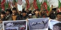 População protesta contra ataques de drones, por morte de civis