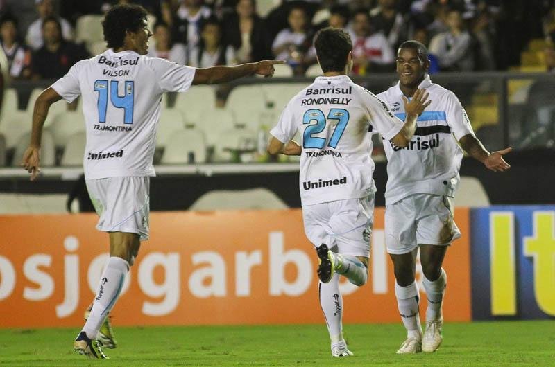 Fernando comemora gol contra o Vasco e projeta futuro na Sele&ccedil;&atilde;o