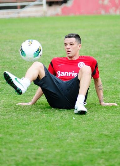 Em treino, a  equipe perdeu de 1 a 0 para o time reserva, gol de Marcos Aur&eacute;lio