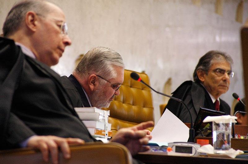 Comiss&atilde;o questionou Roberto Gurgel sobre a demora nas investiga&ccedil;&otilde;es da Opera&ccedil;&atilde;o Vegas