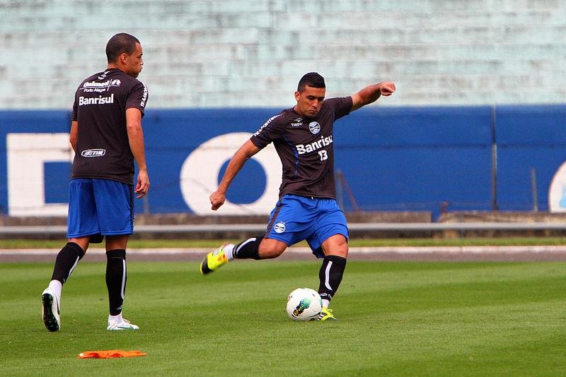 Para Edilson, Gr&ecirc;mio est&aacute; mais forte e focado do que em 2010