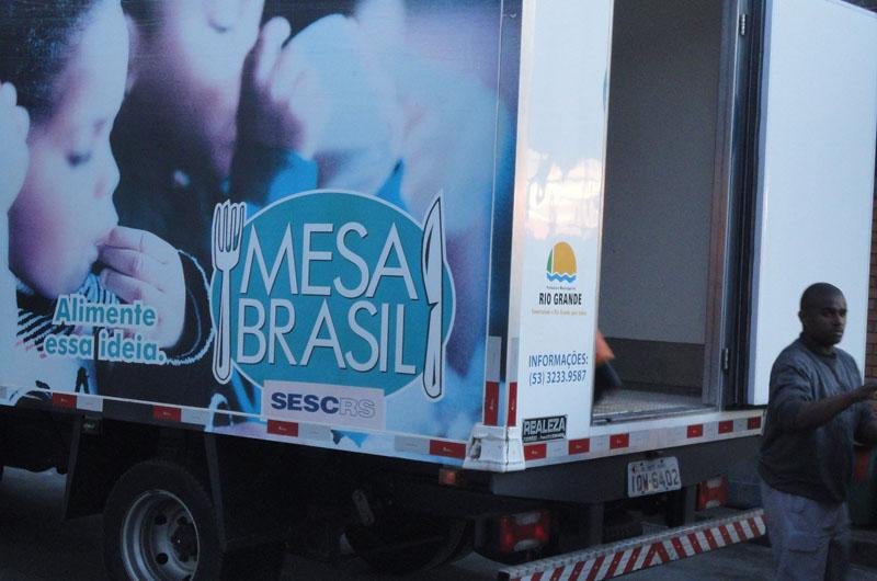 Parte do pescado foi doado ao programa Mesa Brasil