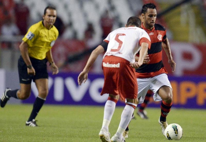 Ibson sofre a marca&ccedil;&atilde;o de Gui&ntilde;azu