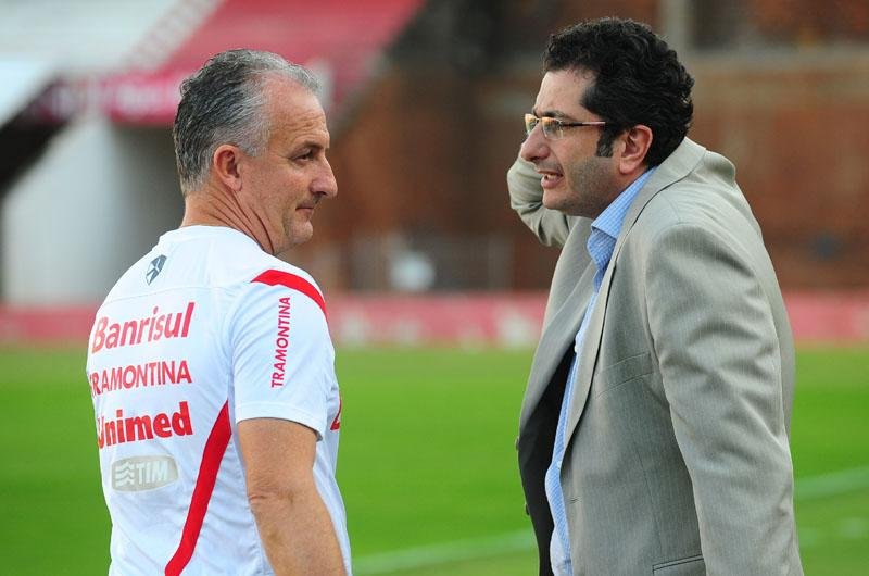 Luciano Davi quer anunciar refor&ccedil;o para o Inter na pr&oacute;xima semana