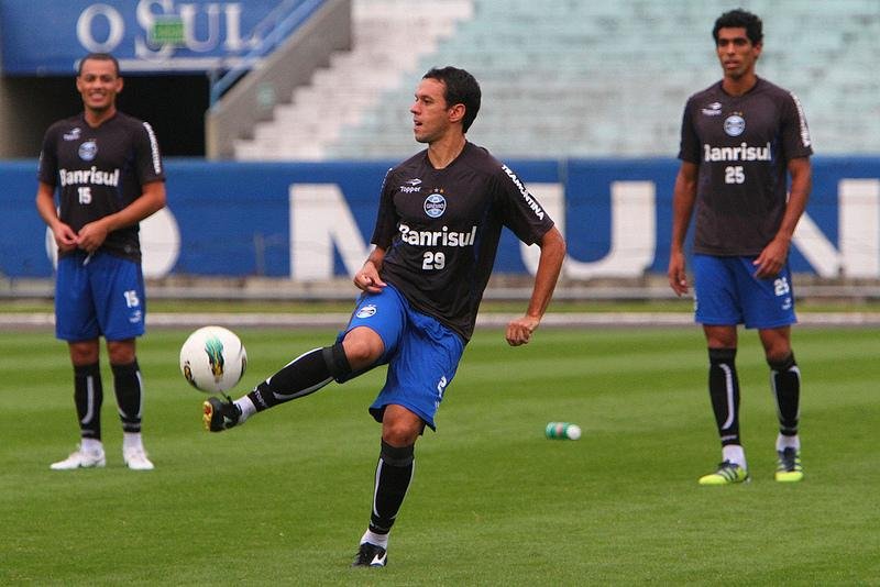 Marco Antonio ser&aacute; concorrente de Z&eacute; Roberto e Rondinelly no Gr&ecirc;mio
