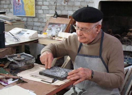 Artista ga&uacute;cho Dan&uacute;bio Gon&ccedil;alves, hoje com 87 anos, foi o primeiro homenageado da s&eacute;rie 