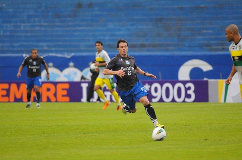 Atacante do Gr&ecirc;mio disse que buscar&aacute; ritmo de jogo de forma gradativa