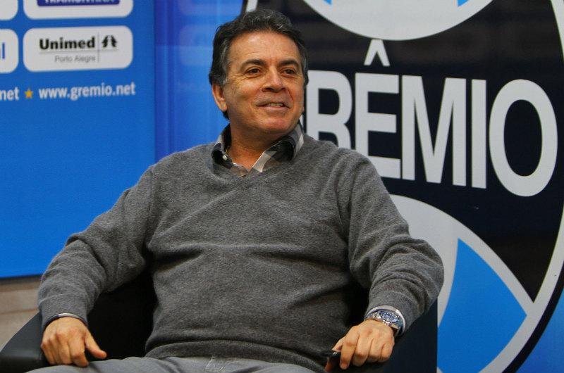 Pelaipe fala sobre bastidores do seu trabalho no Gr&ecirc;mio e apostas como Rondinelly