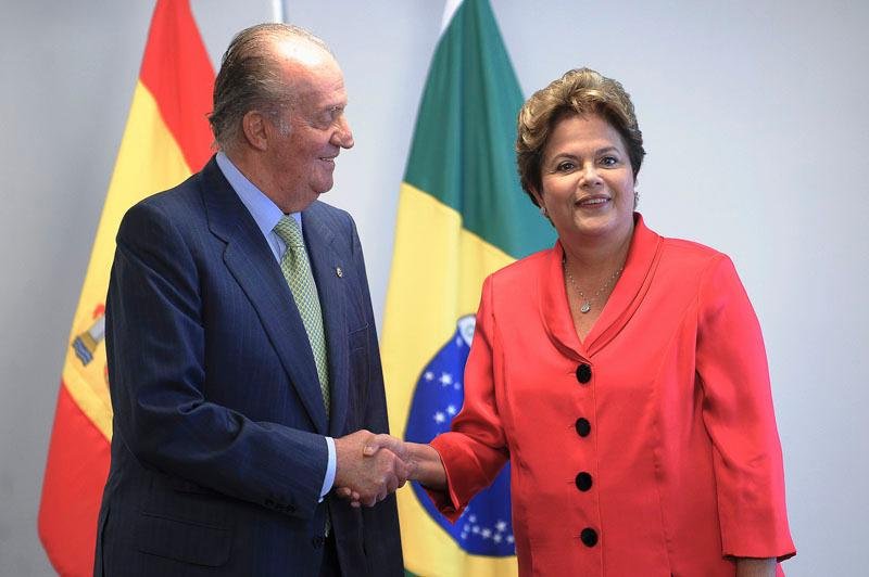 Rei espanhol e presidente brasileira se encontraram nesta segunda-feira