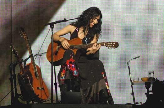 Cada um nasce com um talento para ser feliz, diz marisa Monte