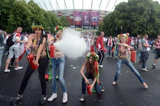 Mulheres do grupo Femen protestaram contra a prostitui&ccedil;&atilde;o