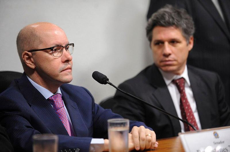 Senador Dem&oacute;stenes Torres pode perder o mandato por quebra de decoro
