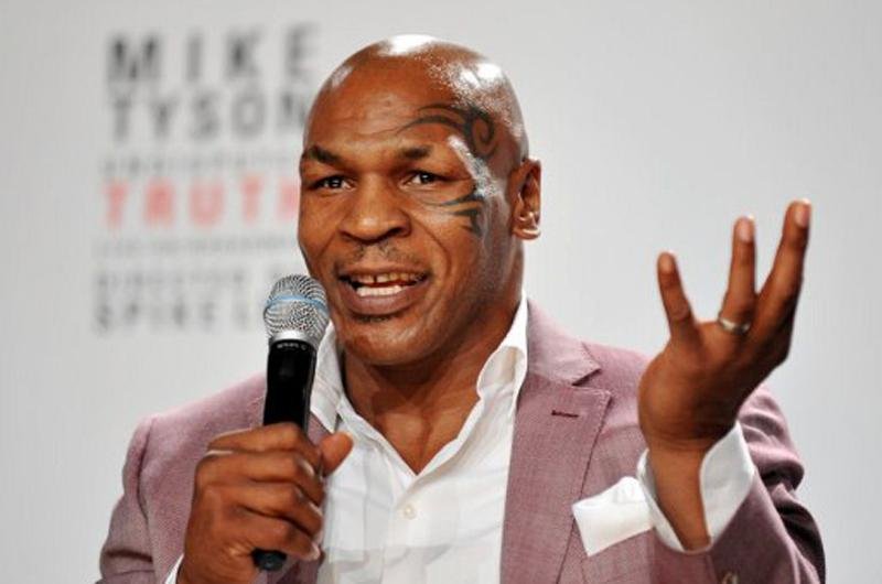 Mike Tyson troca ringue por palco na Broadway