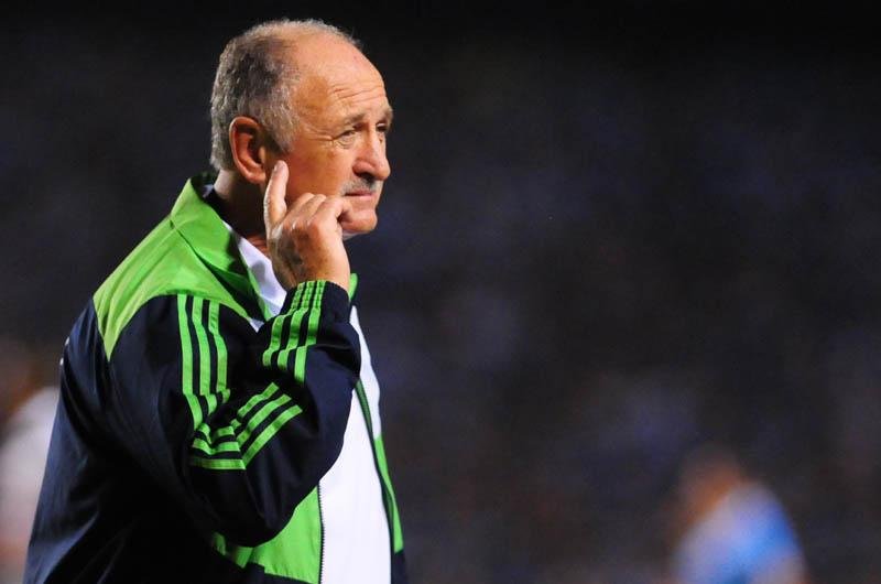 Felip&atilde;o fecha treino do Palmeiras e aposta em mist&eacute;rio