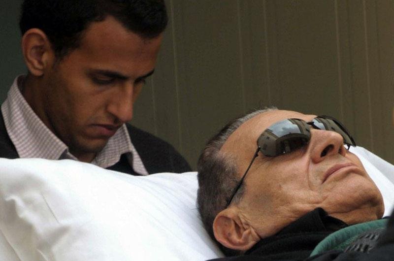 Hosni Mubarak n&atilde;o resistiu a um AVC na pris&atilde;o