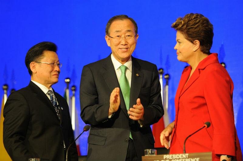 Secret&aacute;rio-geral da Rio+20, Sha Zukang, o secret&aacute;rio-geral das Na&ccedil;&otilde;es Unidas, Ban Ki-moon, e a presidenta Dilma Rousseff participam da primeira reuni&atilde;o plen&aacute;ria da Confer&ecirc;ncia das Na&ccedil;&otilde;es Unidas sobre o Desenvolvimento Sustent&aacute;vel
