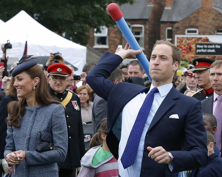 Pr&iacute;ncipe William completa 30 anos e tem acesso &agrave; heran&ccedil;a da m&atilde;e
