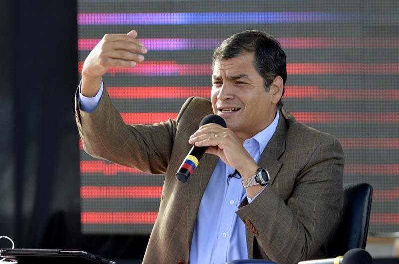 Rafael Corr&ecirc;a pede que Unasul aplique san&ccedil;&otilde;es destinadas a pa&iacute;ses que n&atilde;o respeitam a democracia