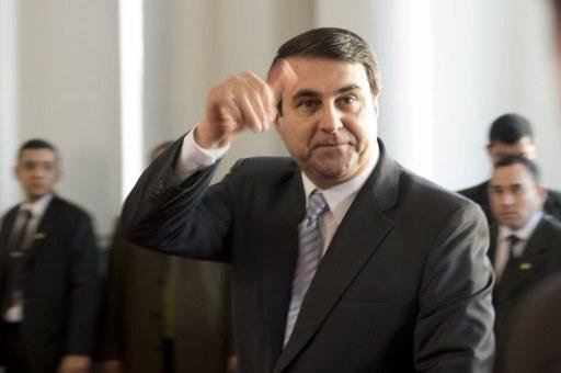Novo presidente do Paraguai Federico Franco quer evitar m&aacute; rela&ccedil;&atilde;o com pa&iacute;ses vizinhos