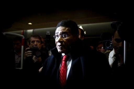 Ex-jogador Eus&eacute;bio melhora e deixa hospital polon&ecirc;s