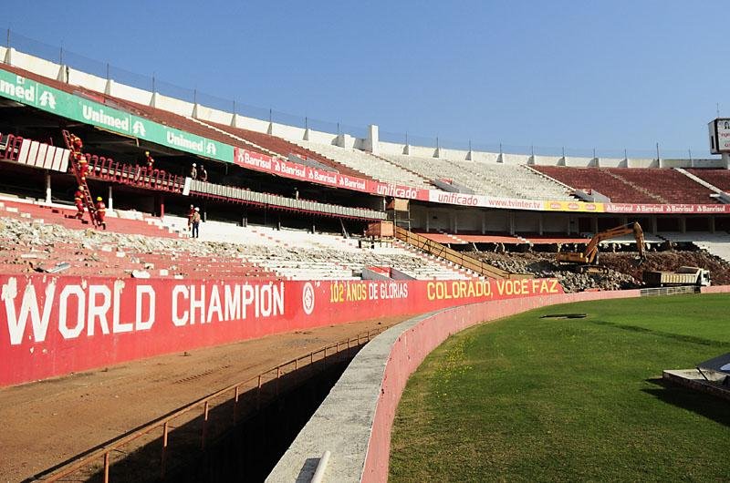 Beira-Rio continua interditado