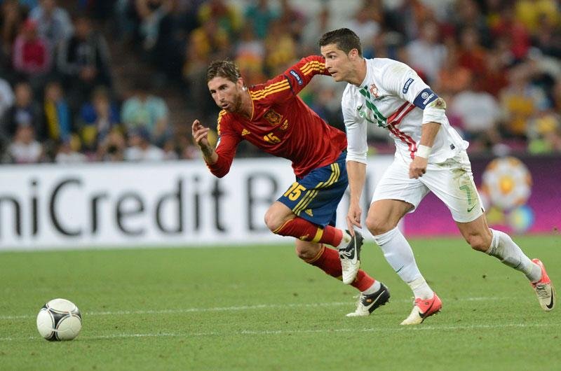Espanha passa por Portugal e est&aacute; na final da Eurocopa