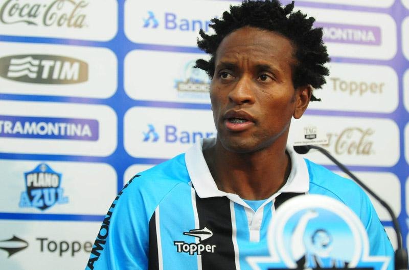 Jogador dever&aacute; fazer sua estreia pelo Gr&ecirc;mio neste final de semana