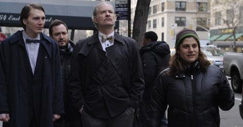 Paul Dano e Kevin Kline est&atilde;o em &acute;Os Acompanhantes&acute; 