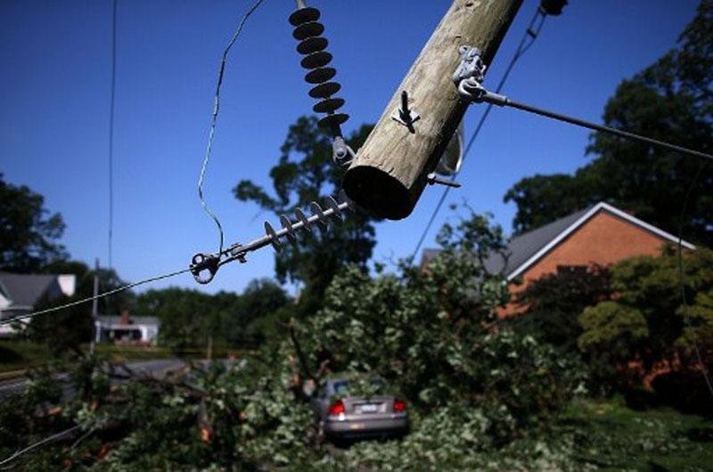 Tempestade deixou dois milh&otilde;es de moradores sem energia el&eacute;trica