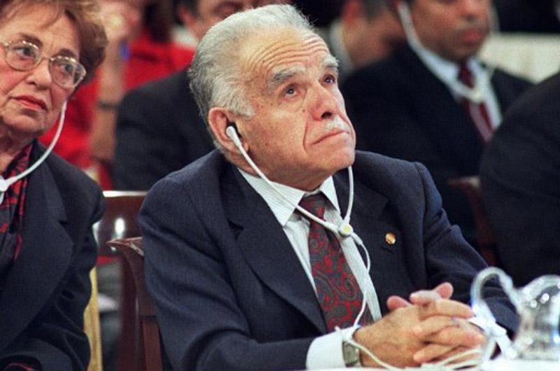 Yitzhak Shamir n&atilde;o confiava em qualquer governo &aacute;rabe