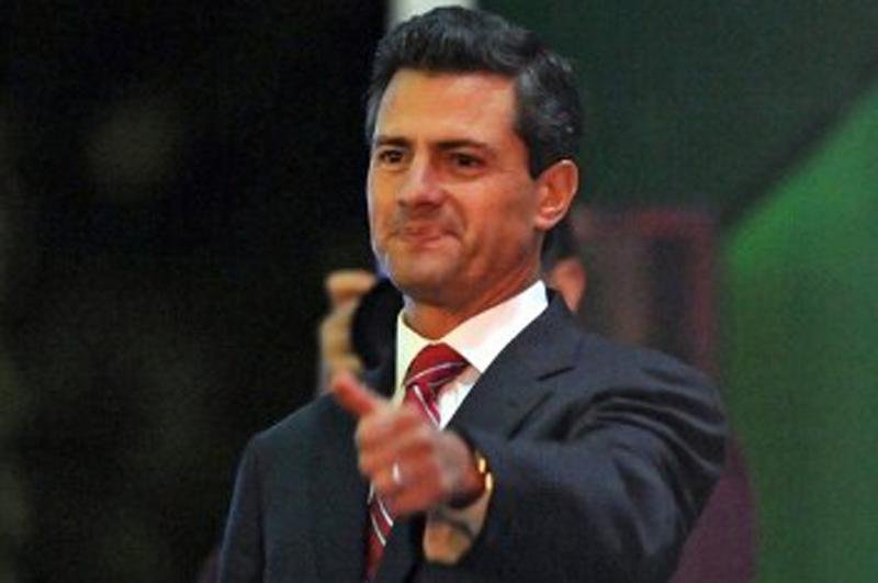 Pe&ntilde;a Nieto leva PRI de volta ao poder no M&eacute;xico