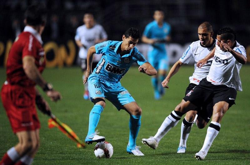 Santos muda estrat&eacute;gia e desiste de procurar Ganso
