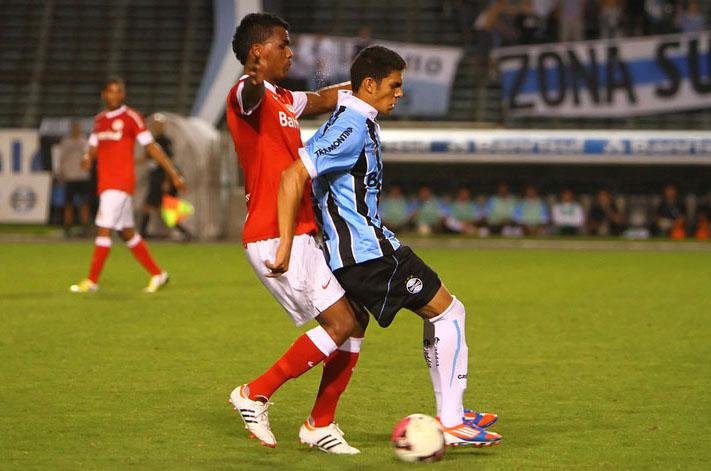 Inter aplica 5 a 2 no Gr&ecirc;mio e tem grande vantagem no Gauch&atilde;o sub-20