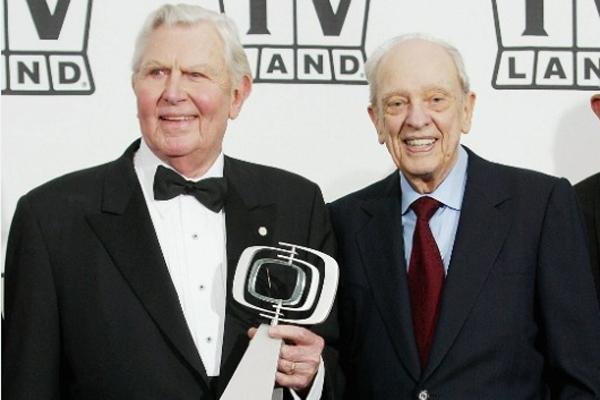 Morre aos 86 anos o &iacute;cone da TV americana Andy Griffith (E)