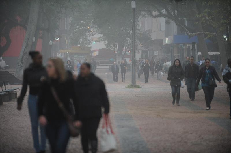 Forte neblina foi registrada na manh&atilde; de hoje na Capital