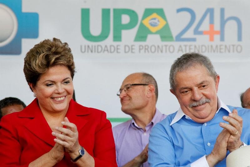 Dilma participou de solenidade ao lado de Lula