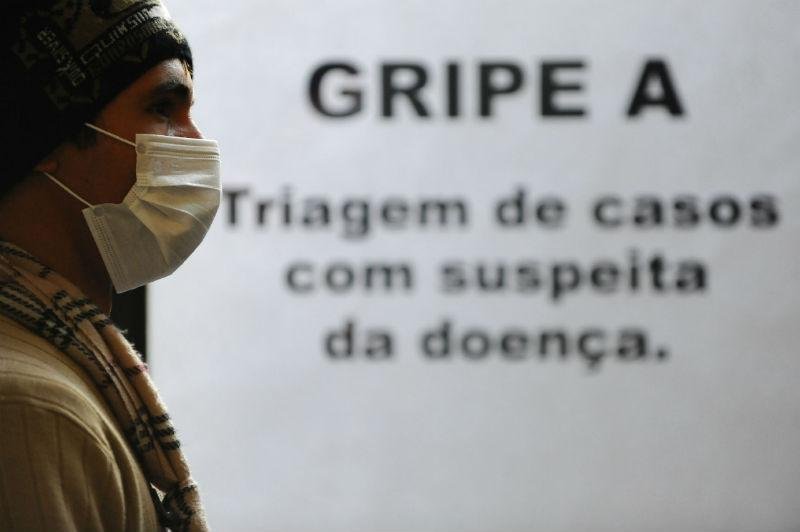 Grupo priorit&aacute;rios para vacina&ccedil;&atilde;o dividem opini&otilde;es