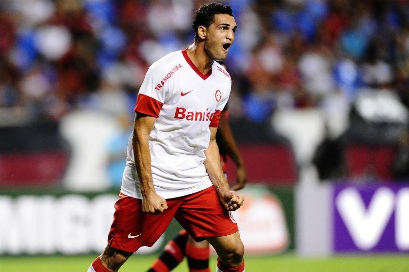 Gilberto acertou com o Sport