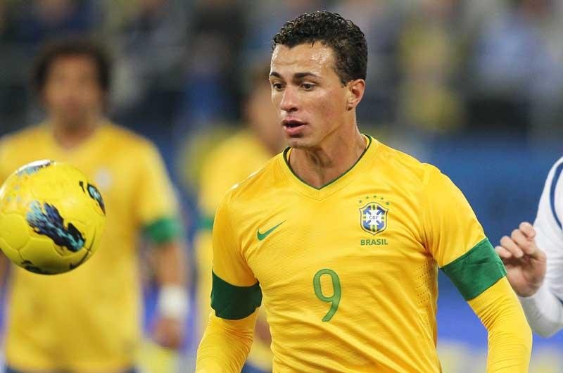 Atacante destacou oportunidade de conquistar medalha in&eacute;dita para o Brasil